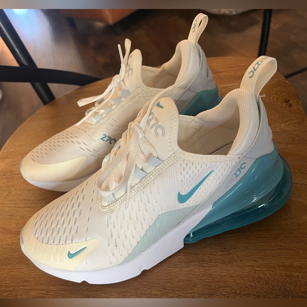 Nike White Teal Air Max 270 Sneakers size 6.5 youth/ladies size 8